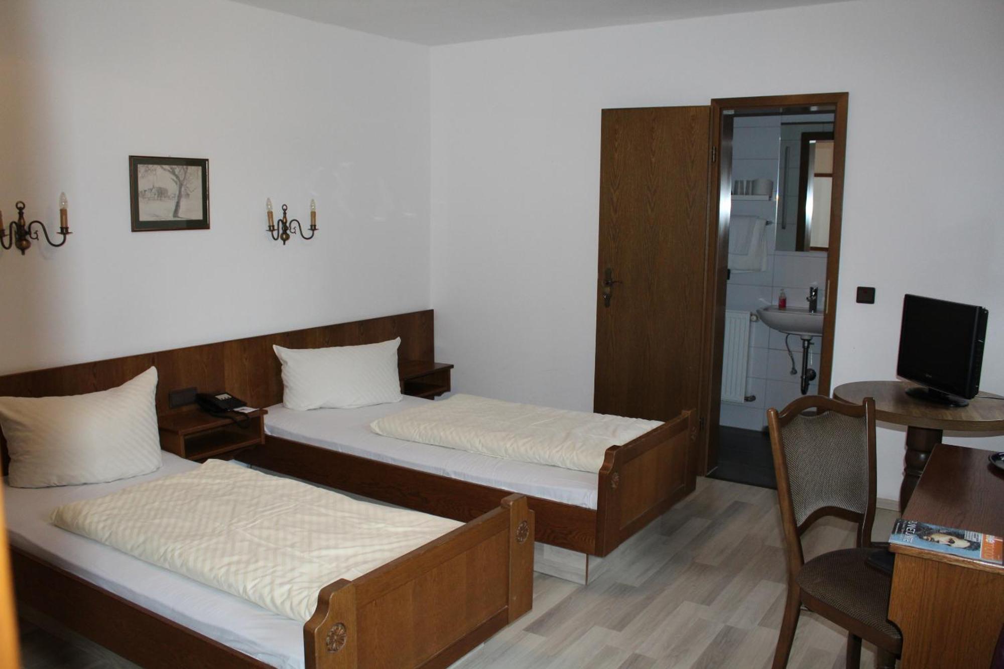 Landhotel Sickinger Hof Walldorf  Bagian luar foto