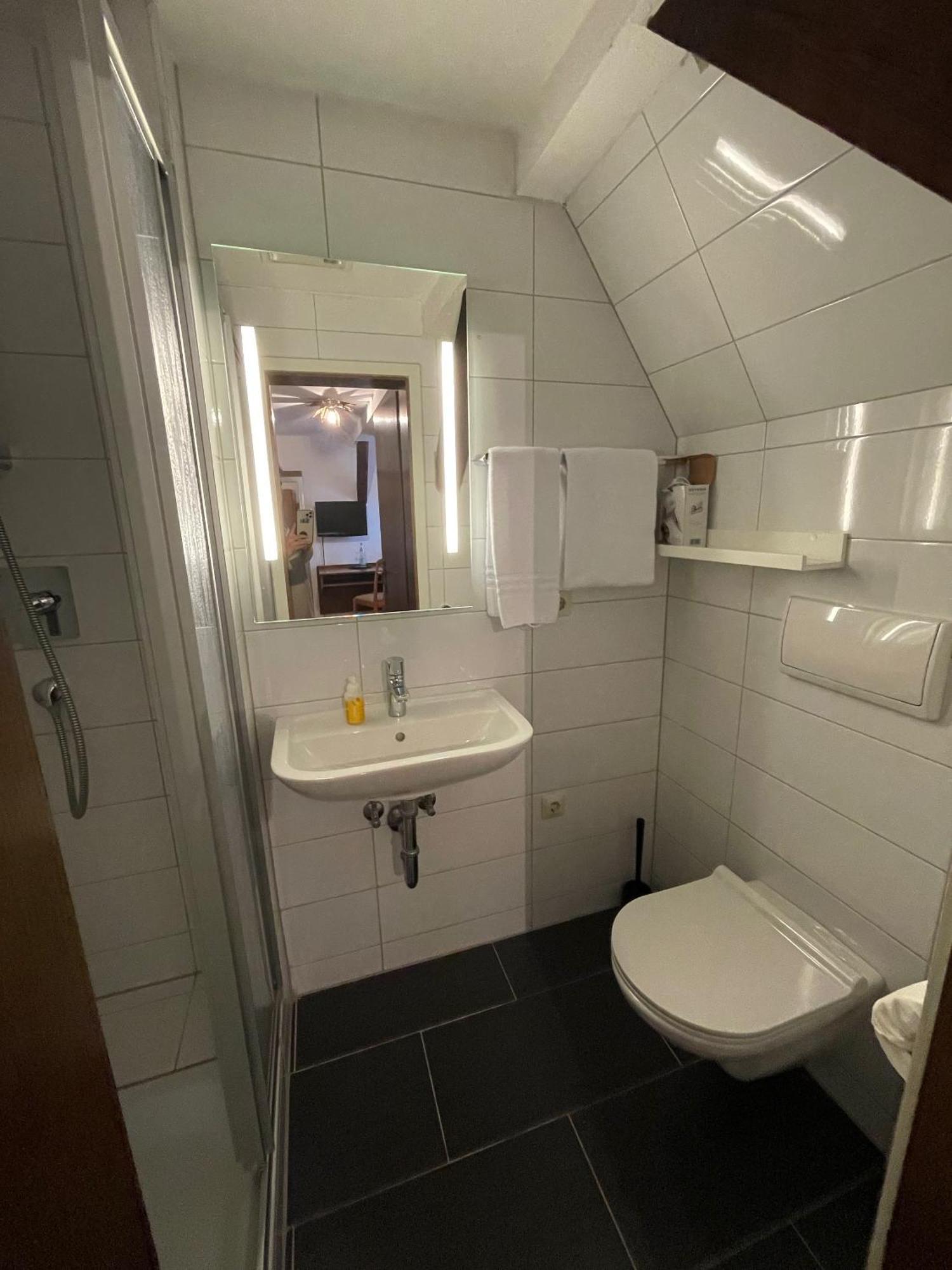 Landhotel Sickinger Hof Walldorf  Bagian luar foto