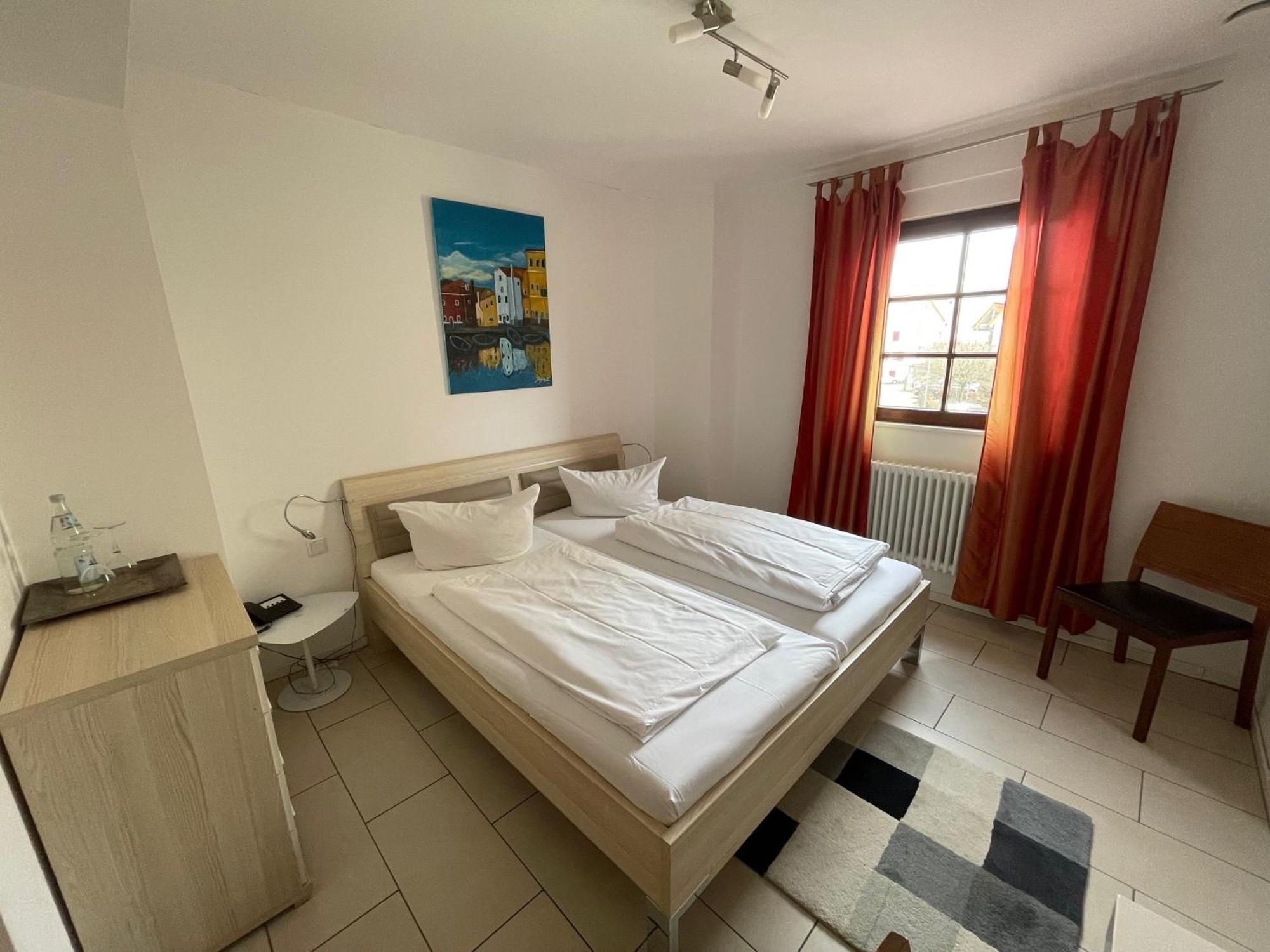 Landhotel Sickinger Hof Walldorf  Bagian luar foto